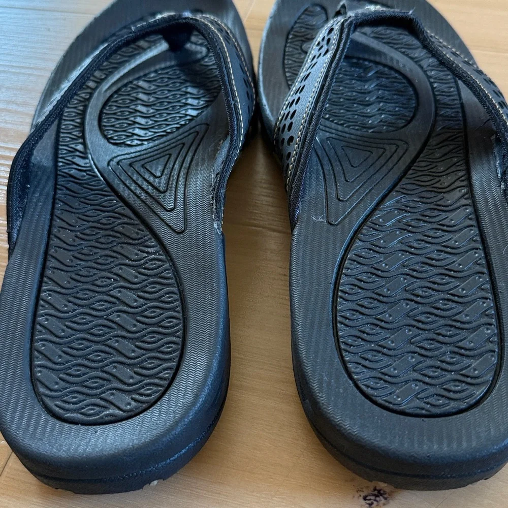 NWOT HOBIBEAR MEN FLIP FLOP THONG SANDAL INDOOR OUTDOOR ARCH SUPPORT BLACK SZ 8